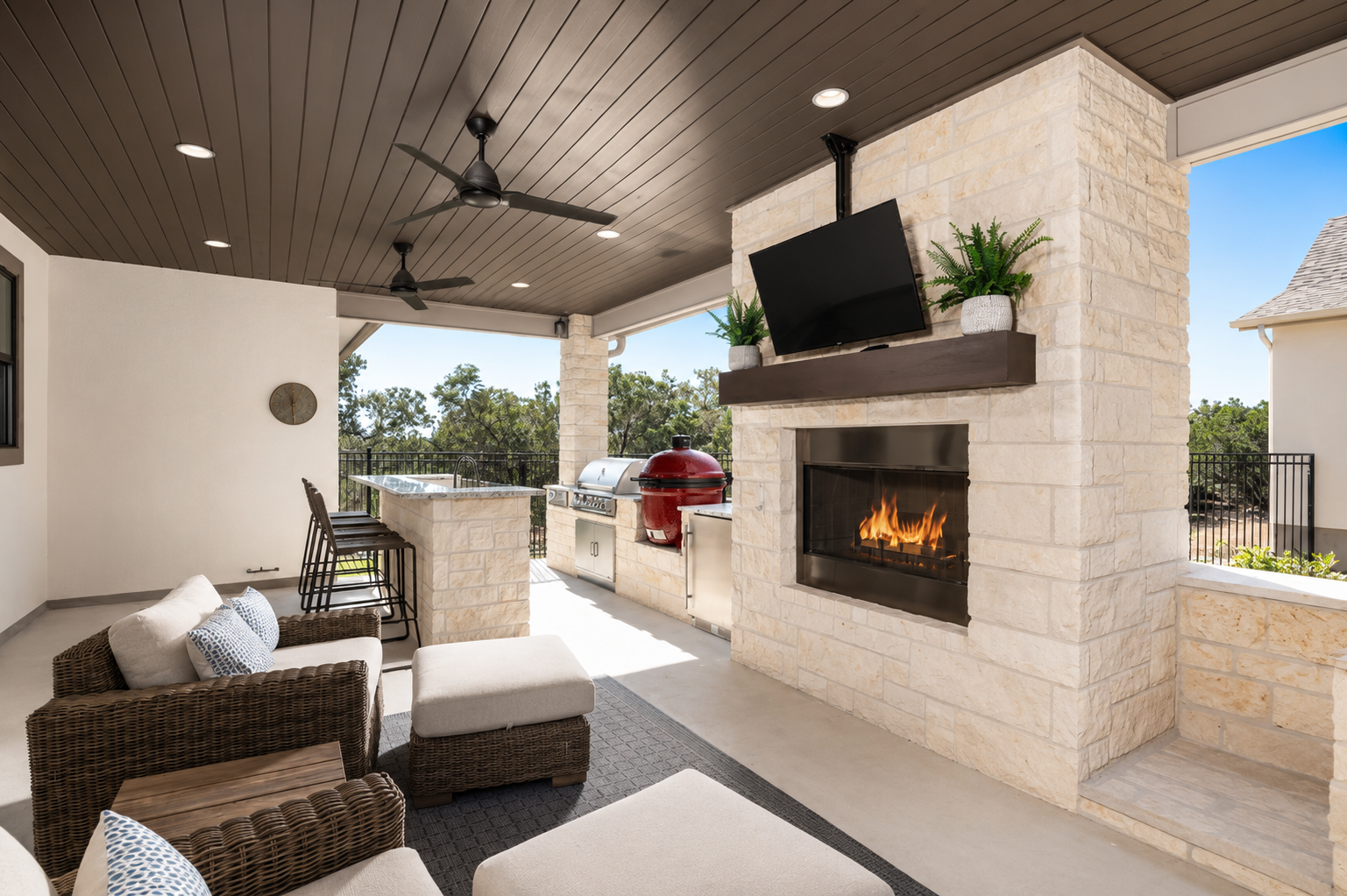 Entertainers Dream Patio
